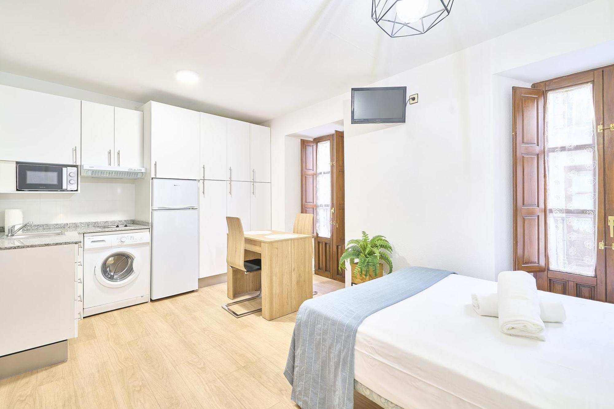 Traviesa 22 By Keyhom Apartment Salamanca Exterior photo